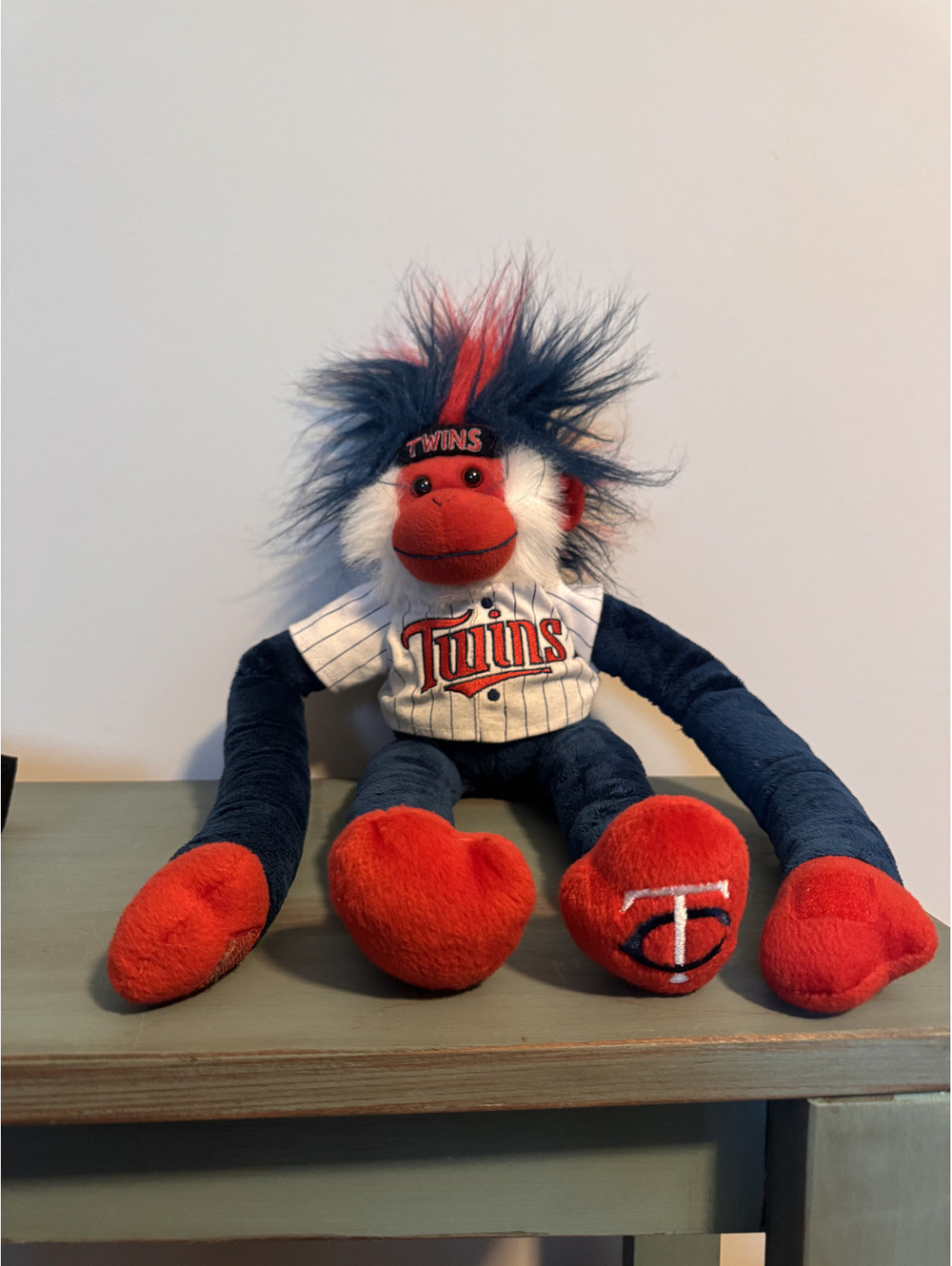 Minnesota Twins MLB FOCO Long Arm Rally Monkey Plush Stuffed Animal Fuzzhead 18"